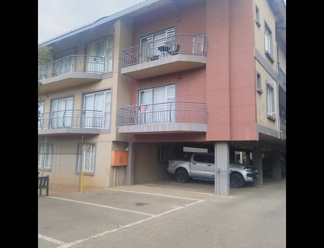 2 BEDROOM APARTMENT FOR SALE IN RUSTENBURG CENTRAL
